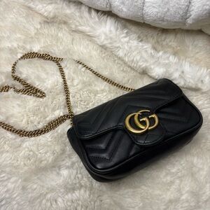 Gucci Black Mini Bag with Gold Chain Marmont Shoulder Bag Black
